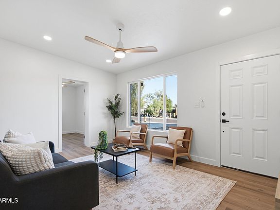 5th image of 1204 W BROWN Street