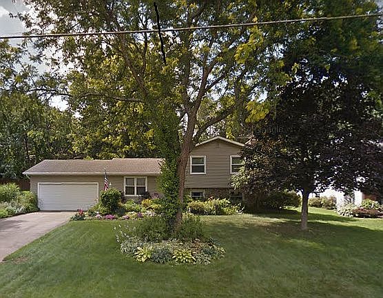 1st image of 2860 Fair Oaks Dr