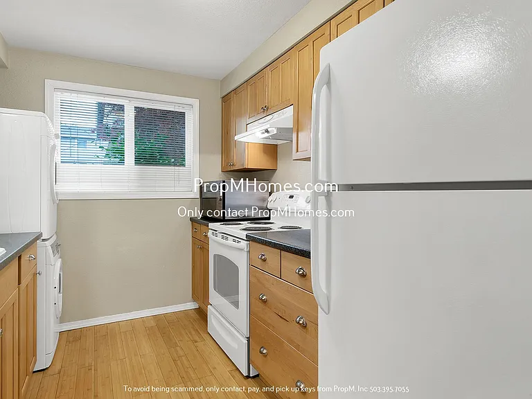 4417 Cornwall St — Photo 6