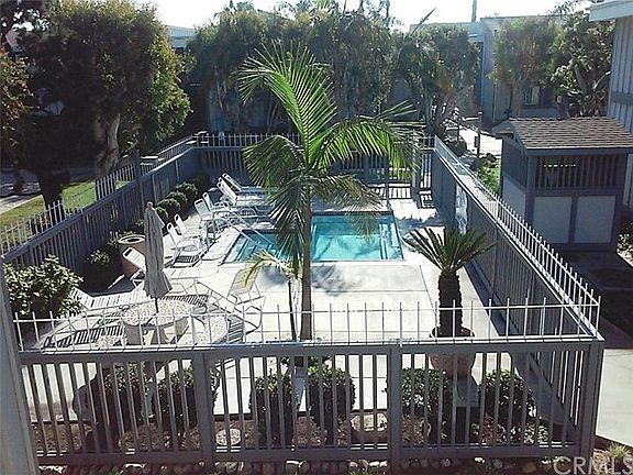 5th image of 17132 Pacific Coast Hwy Unit 204