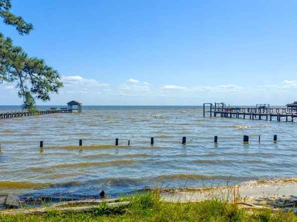 163 Rebellion Point Road, Elizabeth City, NC 27909