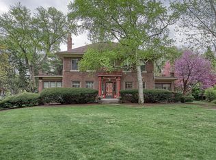 26398 Hendrie Blvd, Huntington Woods, MI 48070