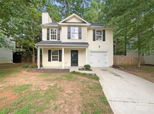 1411 Swaying Branch Ln, Clover, SC 29710