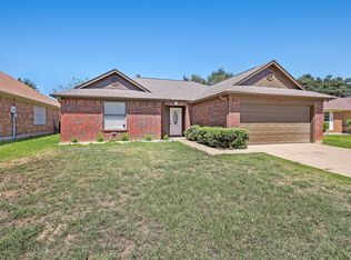 2516 Woodlark Dr, Fort Worth, TX 76123