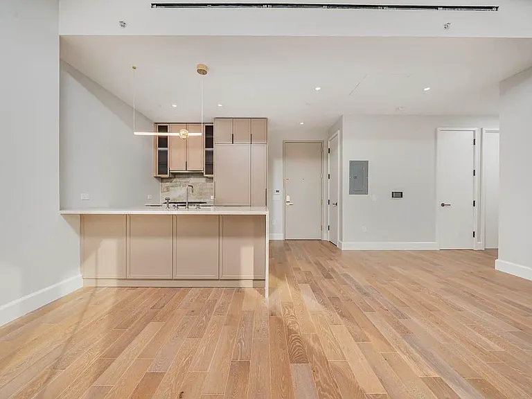 262 9th St #Penthouse 801 — Photo 6