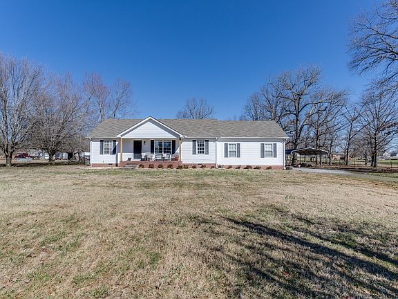 4th image of 895 Parker Dr
