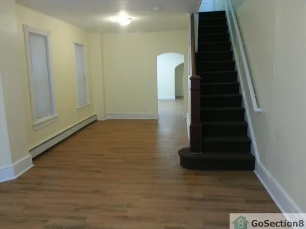 372 Cherry St, Pottstown, PA 19464