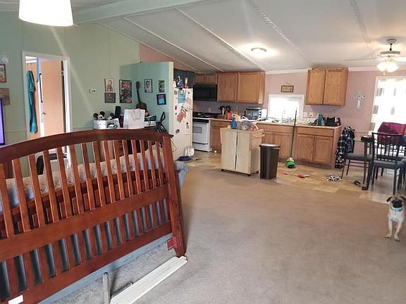 2nd image of 466 Aspen Dr