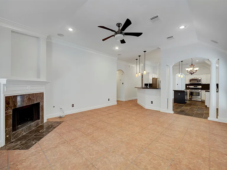 8903 Aberdeen Park Dr — Photo 6