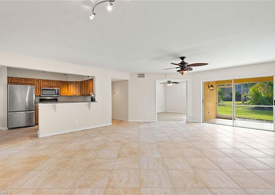 1st image of 9613 Crescent Garden Dr APT 102