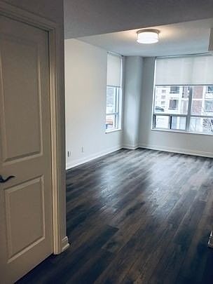 2nd image of 220 Redpath Ave