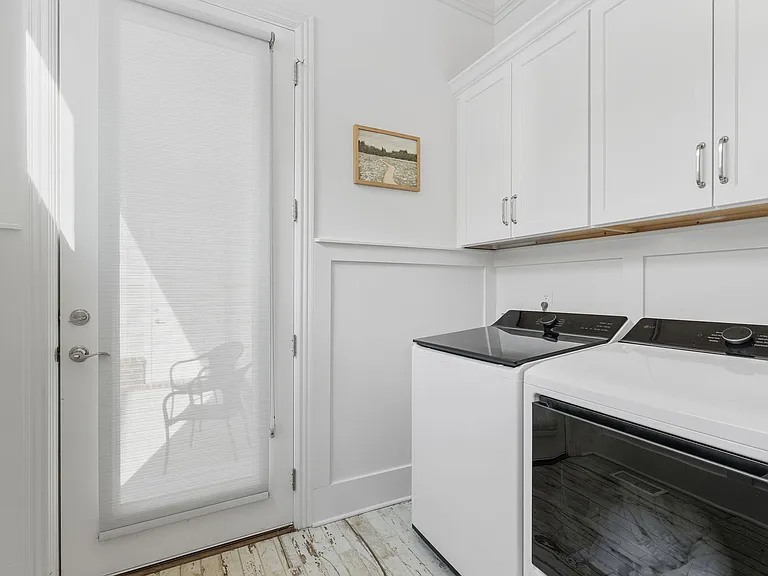 3086 Cheever St — Photo 36