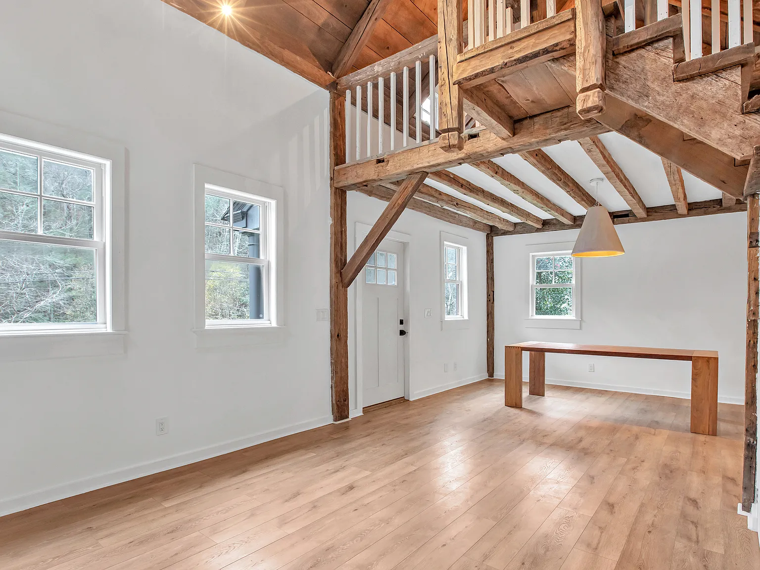1 bed, 910 sqft, $3,350 — Photo 3
