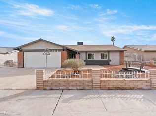 6377 Sparrow Ln, Las Vegas, NV 89103