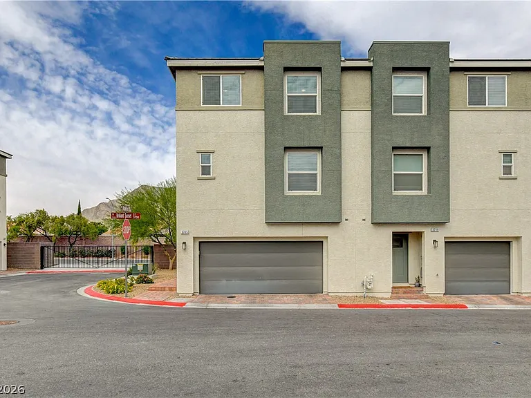 3715 Brilliant Sunset St — Photo 1