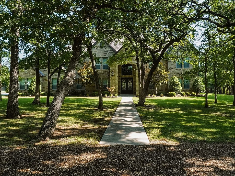 1st image of 470 Granite Way