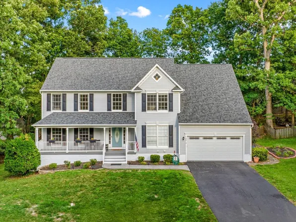 12016 Kingswood Blvd, Fredericksburg, VA 22408