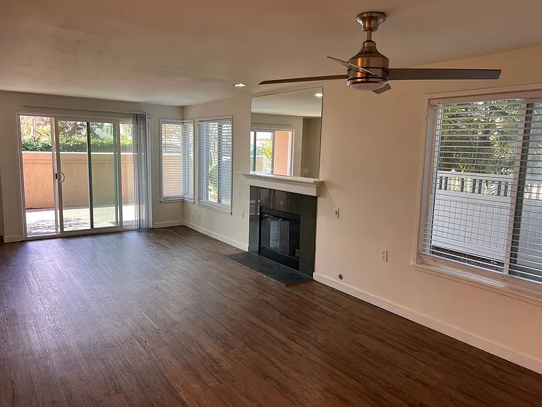 4208 Beach Drive — Photo 24