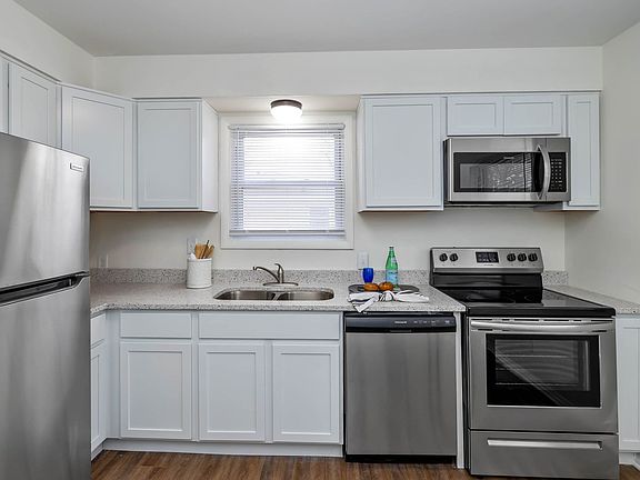 5th image of 2213-2215 Fairfax Rd