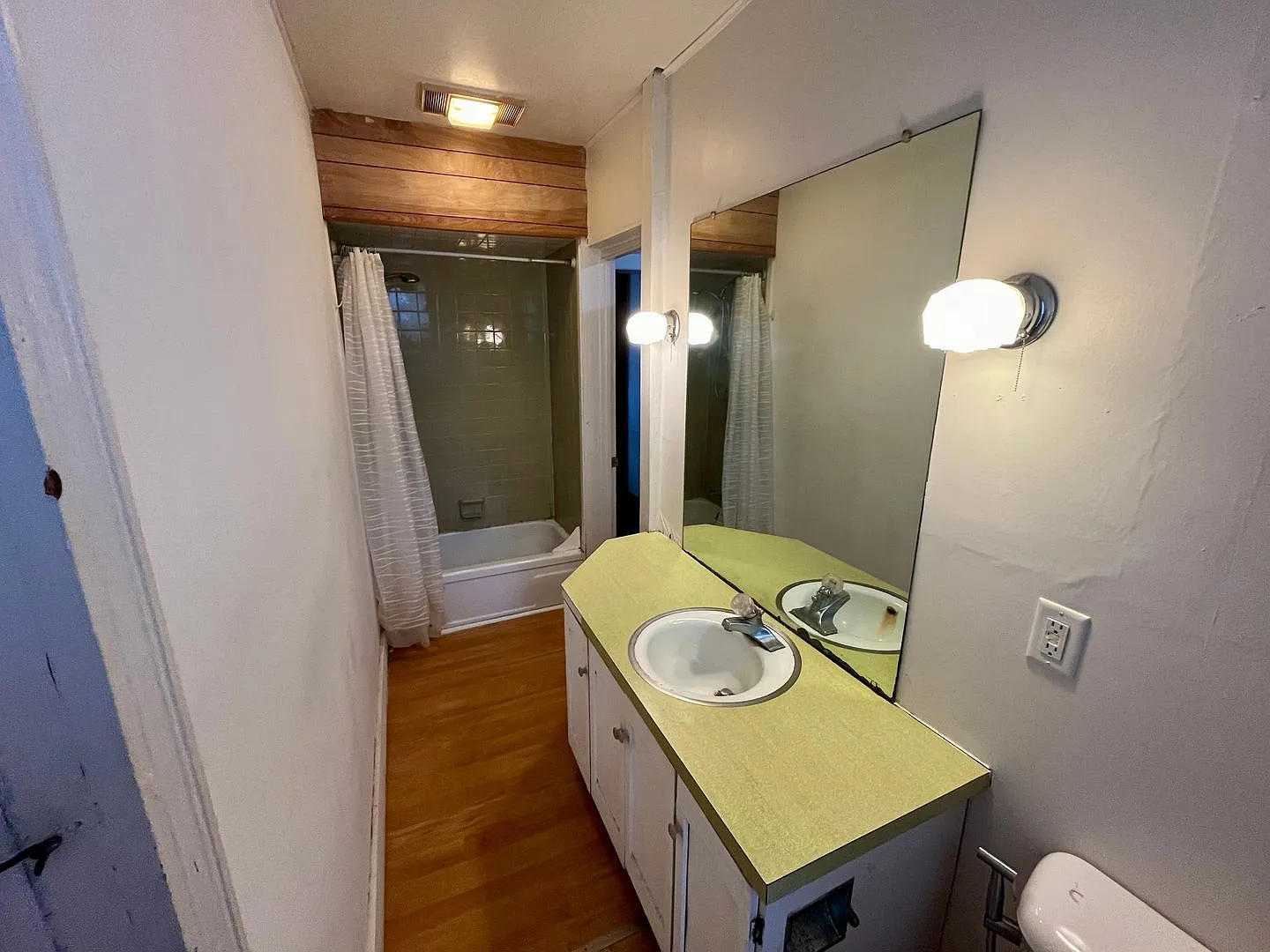 5 Bedroom house on Binghamton's West Side — Photo 3