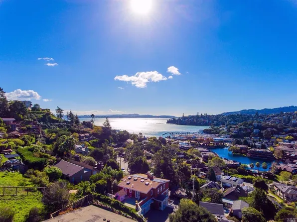 1828 Vistazo West St, Belvedere Tiburon, CA 94920