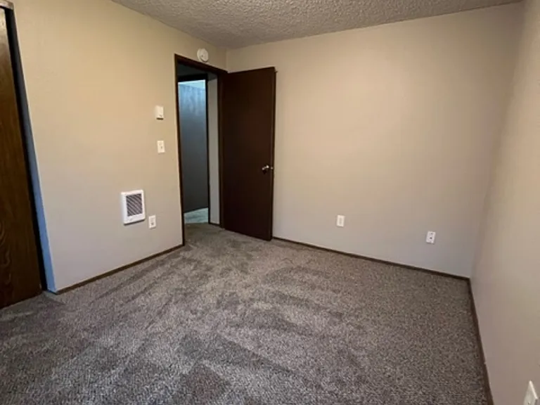 3110 NE 66th Ave — Photo 16