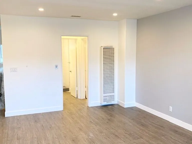 1014 E Imperial Ave — Photo 7