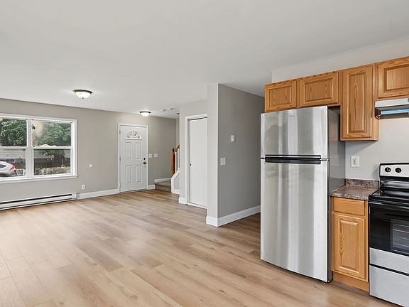 5th image of 35 Canby St #3