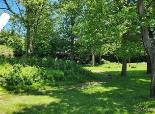 White Oak Ln, Wolcott, CT 06716