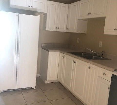 3rd image of 1620 Beachwood Dr