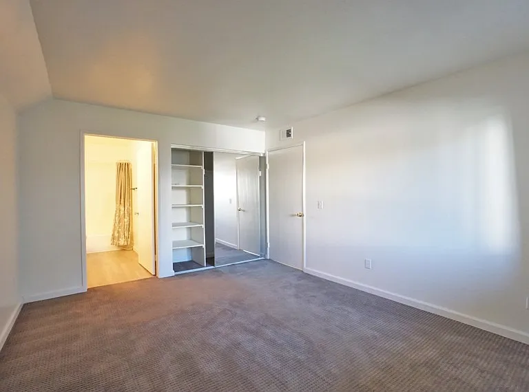 6191 Rancho Mission Rd #201 — Photo 7