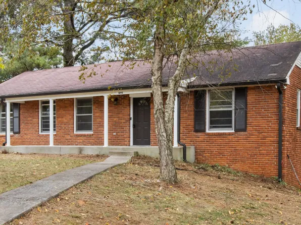 1295 Hillwood Dr, Clarksville, TN 37040