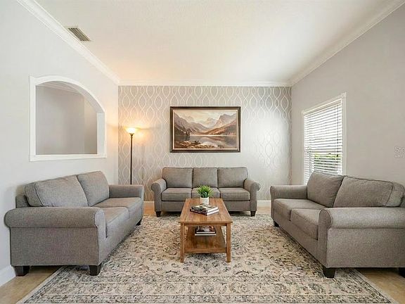 4th image of 15 ROYAL PALM LANE