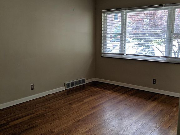 3rd image of 1407 Barger Pl