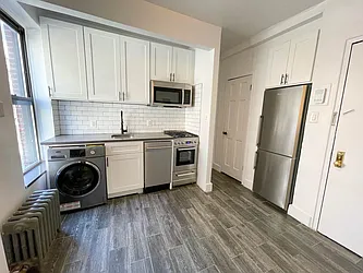 Rented by City Connections Realty