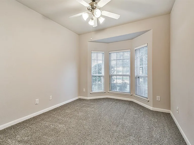 9506 Gramond Hall Ct — Photo 31