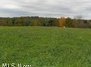 Chalon Rd, Carrollton, OH 44615