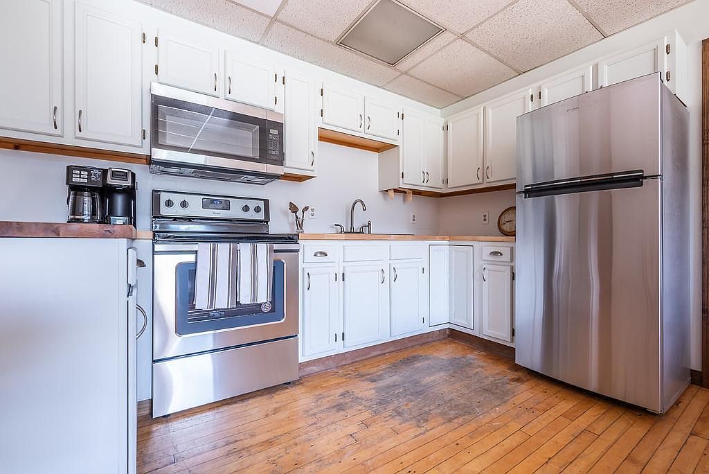 55 Crystal St T3JN0EH9W, Lenox Dale, MA 01242 Zillow