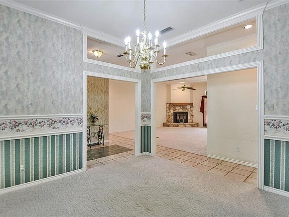 5th image of 6318 Circo Dr