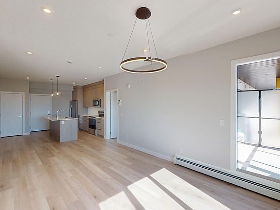 2nd image of 3422 Skyview Ranch Rd NE #60