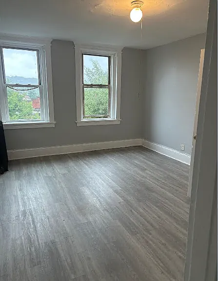 48-50 Mitchell Ave #14 — Photo 9