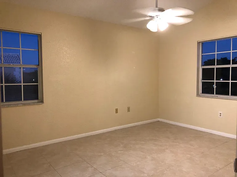 2861 N Oakland Forest Dr #307 — Photo 13