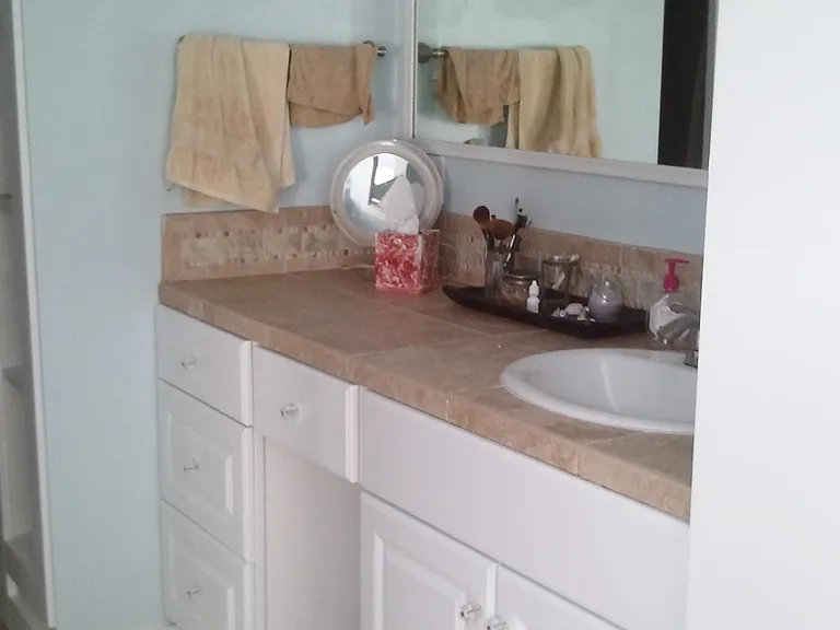 214 Avenue C — Photo 7