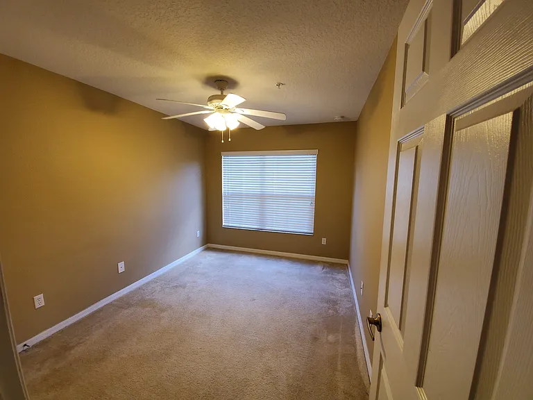 4838 Luge Ln — Photo 8