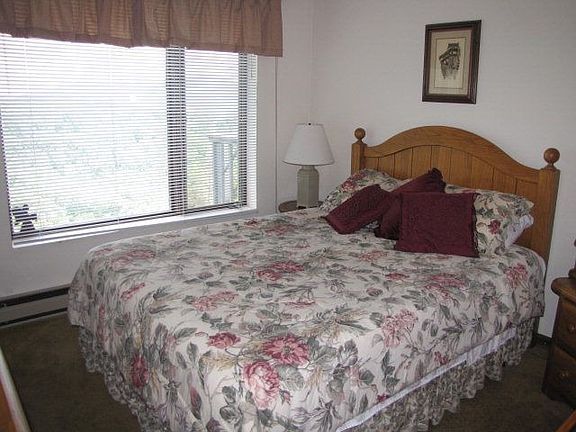 4th image of 538 Shelter Rock Cir APT D17