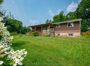 4309 Maple Dr, South Frontenac, ON K0H2W0