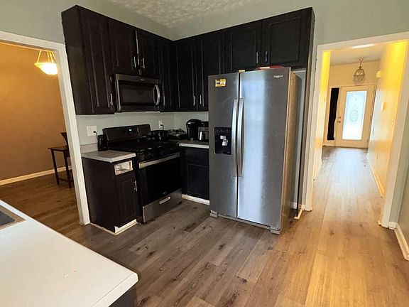 5th image of 1410 Cambridge Ct