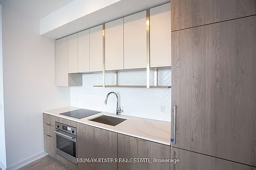 15 Holmes Ave #1704 Photo 1
