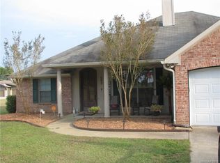 608 Holly St, Grand Cane, LA 71032