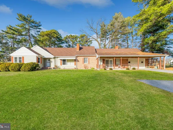 30350 Oak St, Princess Anne, MD 21853